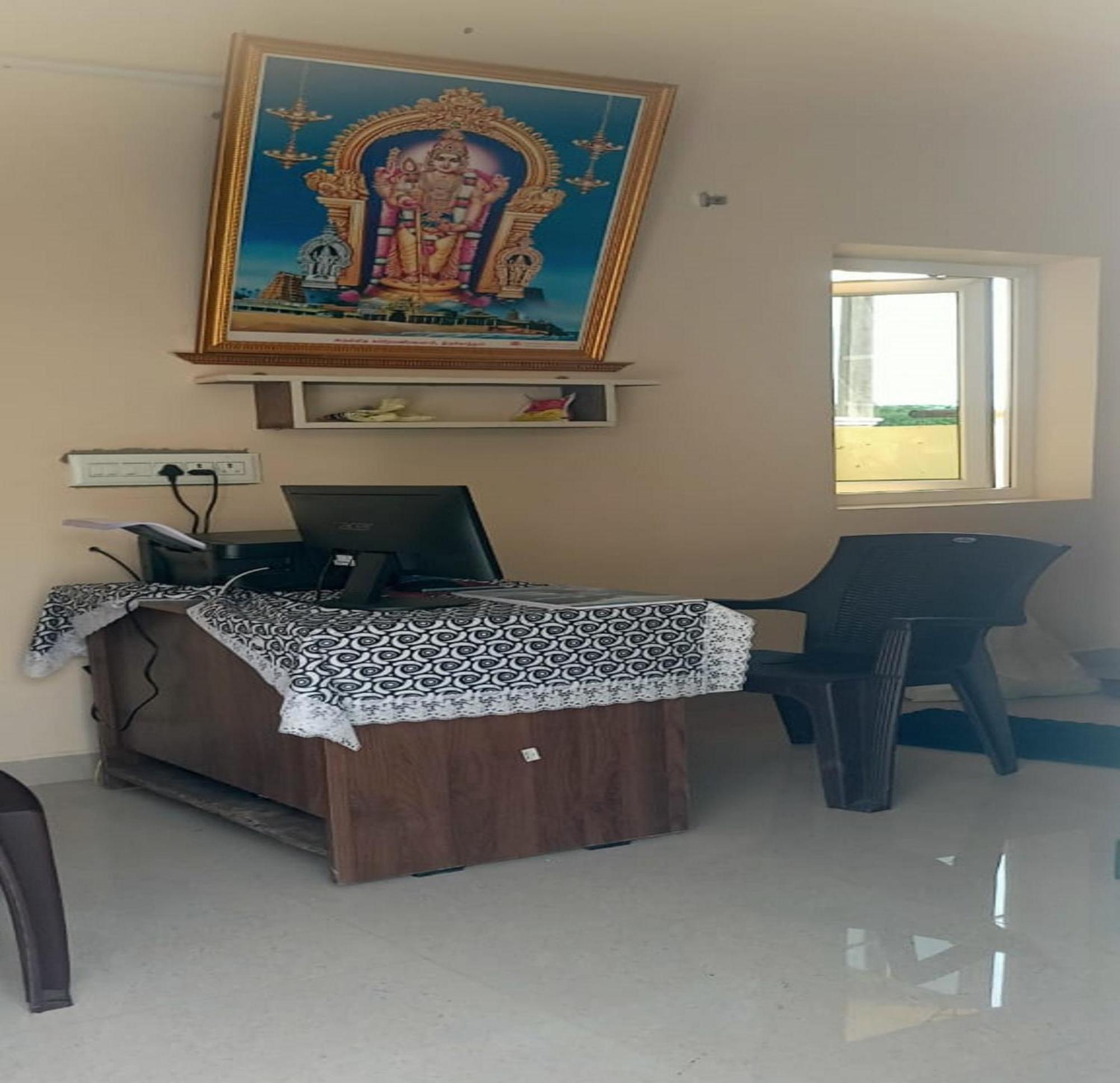 Arumugam Residency Ac Tiruchchendūr Exteriör bild